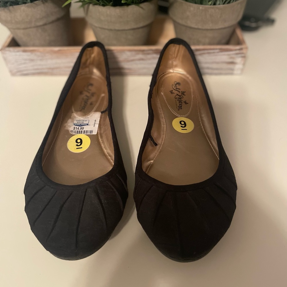 Black flats